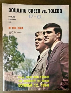 1968 BOWLING GREEN vs TOLEDO FOOTBALL PROGRAM ++ TICKET STUBS + NEWSPAPER CLIPS - Picture 1 of 10