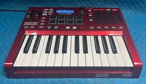 AKAI Professional MAX25 USB MIDI 25 Key Keyboard & Drum Pad Controller MAX 25 