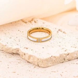 3 Colors Woman 18k Gold Plated Mother of Pearl CZ 4mm Band Ring Size 5-10 - Picture 1 of 10
