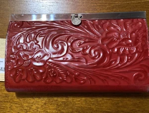 NWT Patricia Nash Cauchy Leather Frame Wallet Lava - Picture 1 of 11