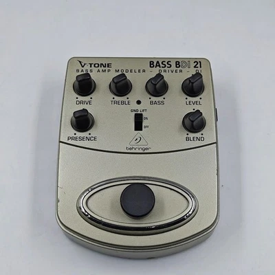 Behringer V-Tone Bass BDI21 - Basso Amp Modeler Driver Di - Immagine 1 di 4