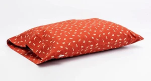 J-Life Usagi Hase rot Kissenbezüge 100 % Baumwolle Japan Queen 20" x 30" - 2er Set - Bild 1 von 5