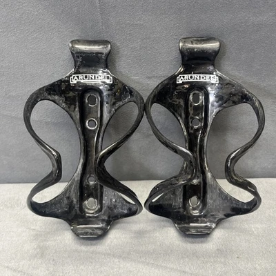 Jaulas para botellas de agua de fibra de carbono con mandíbula Arundel - negro brillante - par Foto 1 de 4