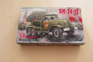 KIT OMEGA SCALA 1/72 NUOVO SOVIET MULTIPLE LAUNCH BM-24-12 - Foto 1 di 1