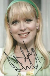 FOTO DE RETRATO EMMERDALE* MICHELLE HARDWICK ""VANESSA WOODFIELD"" FIRMADA 6x4 + certificado de autenticidad" - Imagen 1 de 1