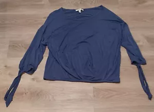 Moa Moa Womens Blue 3/4 Sleeve Top with ties on sleeves Size Large - Picture 1 of 2