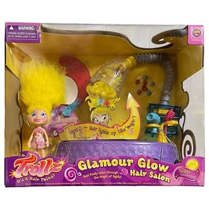 Trollz Glamour Glow Hair Salon Topaz Figure Set with Trolls Doll - Picture 1 of 3