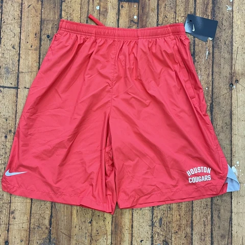 HOUSTON COUGARS ~ Large Red Nike Shield Elastic Waist Shorts ~ NWT Cover
