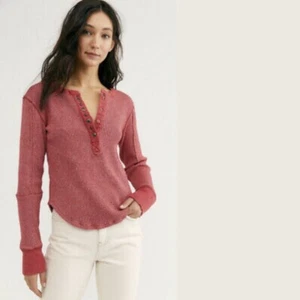Top camicia termico Free People Everest Henley Red Tide XLarge XL nuovo con etichette - Foto 1 di 3