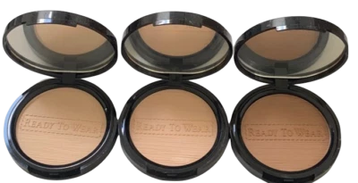 Polvo facial Ready To Wear Excellence (elige tono) 0,32 oz/9 g Foto 1 de 2