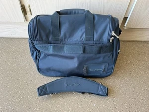 TravelPro Crew 5 Navy Blue 16" Wheeled Carry On Tote Luggage Pilot Travel - Picture 1 of 10