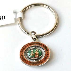 Vintage Disney Wilderness Lodge Resort Keychain Disneyana Humphrey Bear Fab 5 - Picture 1 of 7