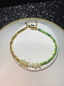 perline conchiglia irregolare, bracciale perle semi vetro, gioielli primavera oceano divertimento festa - Foto 1 di 7