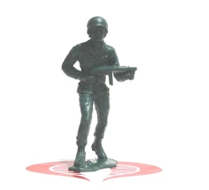 MARX Action Figurine Green Plastic Army Man Flamethrower WWII 5" - Picture 1 of 2