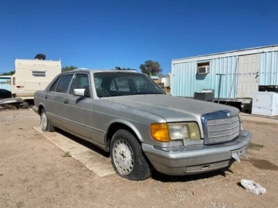 1987 Mercedes-Benz 420sel базовый седан 4-дверный 4,2 л - Изображение 1 из 4