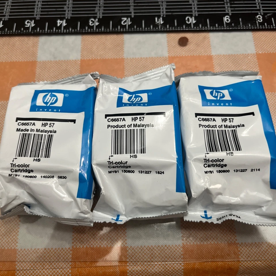 3 X GENUINE HP 57 (C6657A) Tri-Color Ink Cartridge New - Image 1 of 1