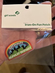 Girl Scout Fun Patch Helping My Community - Picture 1 of 1