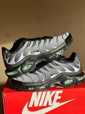 Nike Air Max Plus Tn Black Silver 42 8.5 Supreme requin tuned OG Bw - Photo 1/4