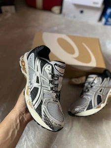 Asics Gel-Nimbus 10.1 “Gris Piamonte/Plateado” Reino Unido 10 EE. UU. 11 Nuevo - Imagen 1 de 10