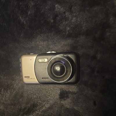 HIRIX HD Dual Lens Dash Cam WDR 1080p 4.0 Inch Display Night Vision - Untested - Image 1 of 4