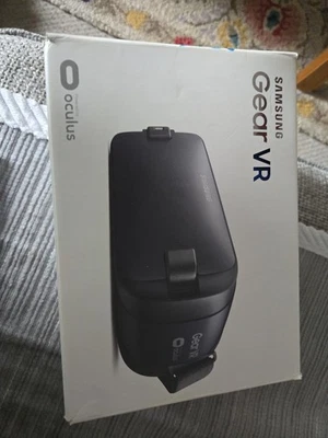 Samsung Gear VR Virtual Reality Headset Smartphone Compatible - Image 1 of 3