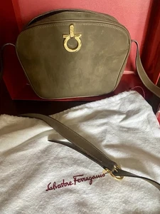 SALVATORE FERRAGAMO Shoulder Bag Beige Gold Gancini BA214694 Suede Leather - Picture 1 of 11