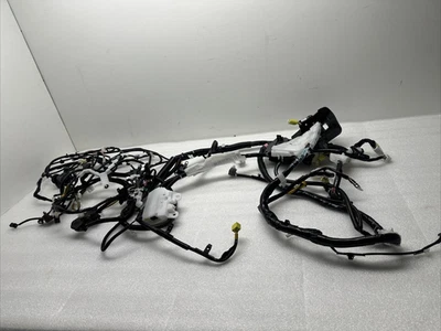 Arnés de cableado de piso del lado del conductor izquierdo Lexus IS250 2014-2015 OEM Foto 1 de 4