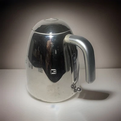 SMEG 50's Retro Style Electric Water Kettle Automatic Shutoff in Stainless Steel - Image 1 of 4