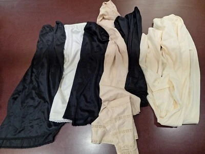 Lote De Colección De 5 Medias Bragas Pequeñas y 1 Par De Pantalones Grandes Marfil Foto 1 de 4