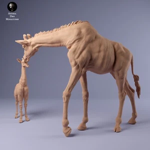 DEN MINIATURES  GIRAFFA CON CUCCIOLO  1/35 ANIMAL  SET - Foto 1 di 1