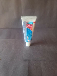 Kids Crest Toothpaste Fun Sparkle Flavor .85 oz Lot of (10) tubes FREE SHIPPING - Picture 1 of 4