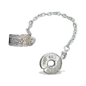 Pandora Moments Logo Sicherheitskette Clip, 19.11.25, KOSTENLOSER VERSAND - Bild 1 von 2