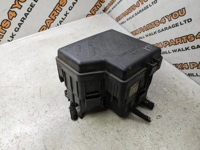 2012 HYUNDAI SANTA FE MK2 2.2 CRDI UNDER BONNET FUSEBOX FUSE BOX RELAYBOX - Image 1 of 4