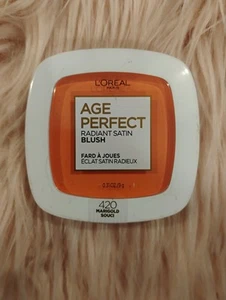 Rubor satinado radiante L'Oreal Age Perfect 420 caléndula B57 - Imagen 1 de 2