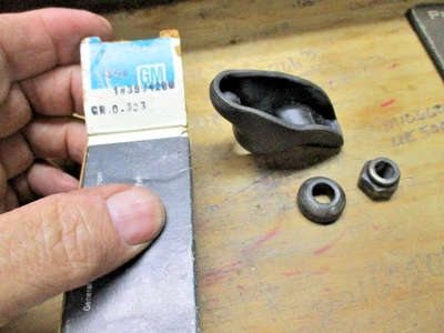 NOS 1958-1989 Lt1 Corvette NOS Rocker Arms Stamped "V" w/ Ball & Nut GM 3974290 - Image 1 of 4
