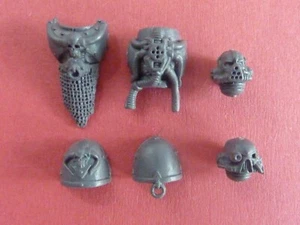 JUEGO DE TORSO Y CABEZA COMANDANTE DE VEHÍCULO/CONDUCTOR Chaos Space Marine - Bits 40K - Imagen 1 de 1