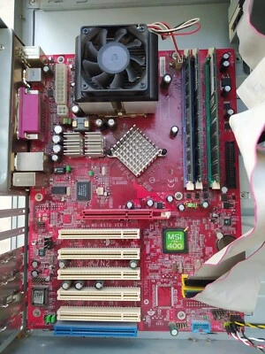 MSI K7N2 (MS-6570) con AMD Atlon XP con memoria DDR2 333Mhz de 1 Gb + estuche y unidad de CD Foto 1 de 4