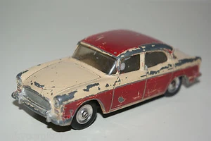 DINKY TOYS 165 HUMBER HAWK TWO TONE MAROON OTTIME CONDIZIONI - Foto 1 di 7