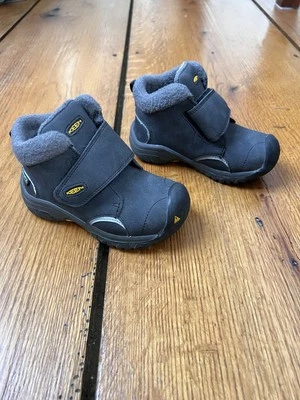 Bota de nieve de invierno impermeable media Kootenay unisex para niños pequeños KEEN T8 - gris/amarillo Foto 1 de 4