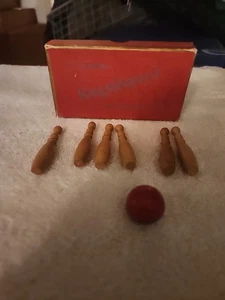 Juego Bolos Kegelsport sobre mesa. Faltan dos prendedores Game Bowling Kegelsport - Imagen 1 de 4