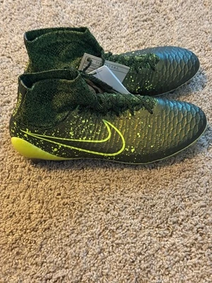 RARE SAMPLE Nike Magista Obra FG Green 641322-370 US 10 MADE IN ITALY - Image 1 of 4