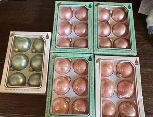 Krebs Vintage Rosa Adornos Vidrio “Rosa Perla” 4 Cajas Más “Perla Como Nueva” - Imagen 1 de 7