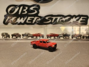 Ford F250 1997 personalizado rojo doble cabina 1:64 metal fundido a presión 4x4 OBS oscurecido - Imagen 1 de 10