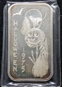 Madison Mint Hallowe'en 1975 One Ounce .999 Silver Bar - Picture 1 of 2