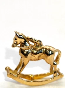 Rocking Horse Solid 9ct 9 Carat Gold Charm Fob Pendant Toy Ride along Retro - Picture 1 of 8