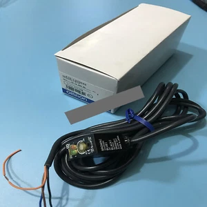 new omron E3S-LS20C4S E3SLS20C4S Photoelectric Sensor Free Shipping - Picture 1 of 2