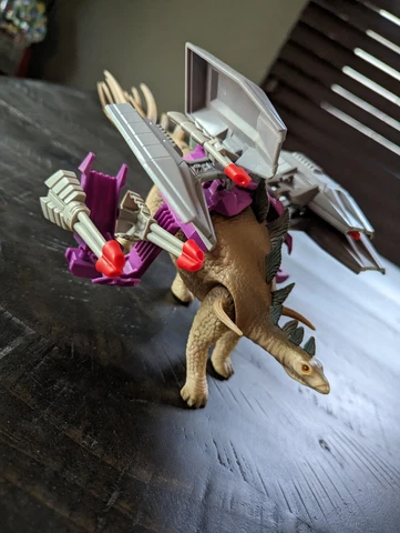 Kentrosaurus Vintage Dino Riders Figure Incomplete 1987 Tyco Cover