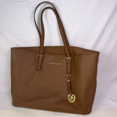 Michael Kors Large Saffiano Leather Bag. Clean Interior. - Image 1 of 4