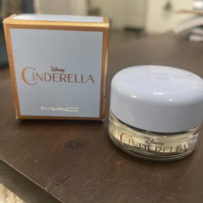 MAC Cinderella Fluidline Eyeliner Gel LITTLE BLACK BOW, Limited Edition NIB - Image 1 of 2