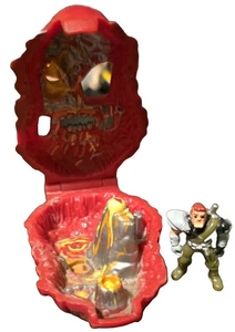 Vintage 1992 Mighty Max Horror Heads Red Lava Beast Skull Bluebird Clamshell Toy - Bild 1 von 2